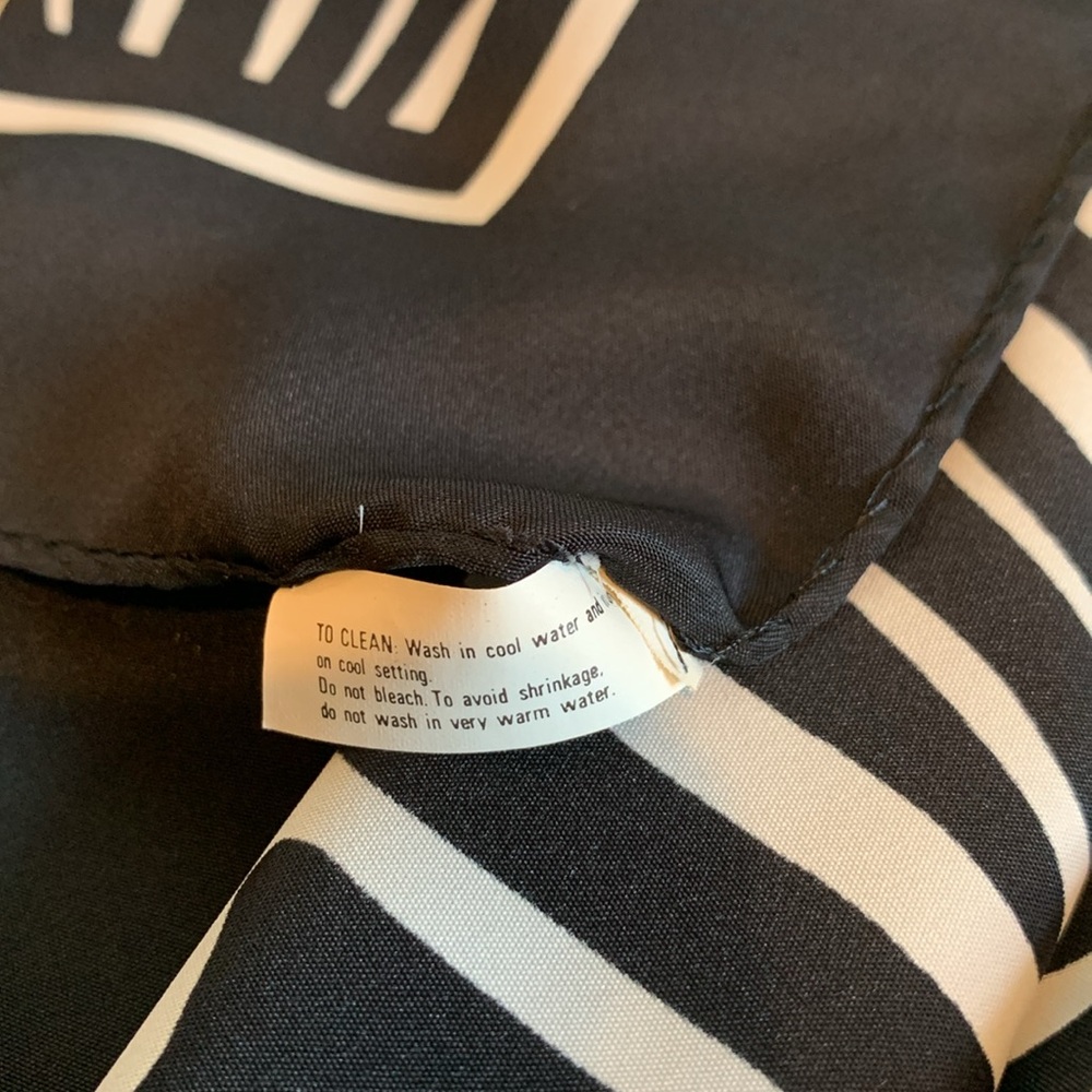 Avon Zebra Scarf - Picture 9 of 16